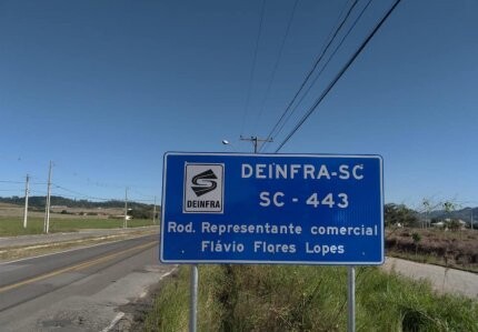 rodovia-sc-443-representante-comercial-flavio-flores-lopes-recebe-placa-de-identificacao